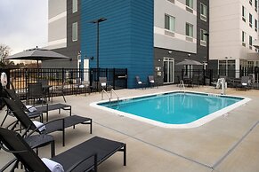 Fairfield Inn & Suites by Marriott Charlotte University Research Park