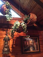 Cherokee mountain log cabin resort