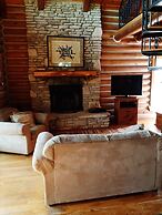 Cherokee mountain log cabin resort