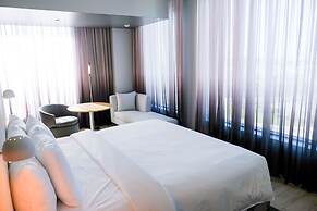 The Viv Hotel, Anaheim, a Tribute Portfolio Hotel