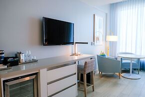 The Viv Hotel, Anaheim, a Tribute Portfolio Hotel