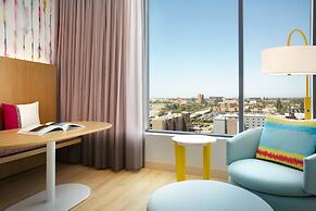 The Viv Hotel, Anaheim, a Tribute Portfolio Hotel