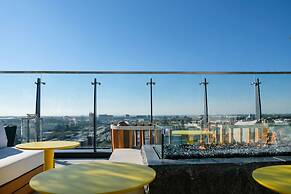 The Viv Hotel, Anaheim, a Tribute Portfolio Hotel