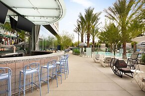 The Viv Hotel, Anaheim, a Tribute Portfolio Hotel