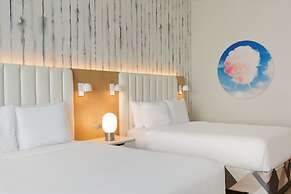 The Viv Hotel, Anaheim, a Tribute Portfolio Hotel