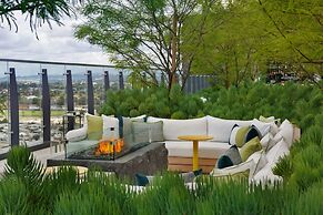 The Viv Hotel, Anaheim, a Tribute Portfolio Hotel