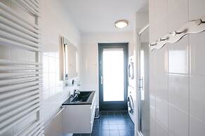 Villa Oesterdam Sleeps 8 Persons