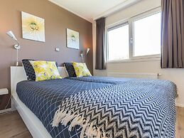 Gorgeous Chalet With Dishwasher in Noordwijk, Near the Sea