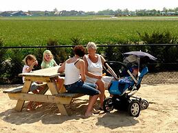 Gorgeous Chalet With Dishwasher in Noordwijk, Near the Sea