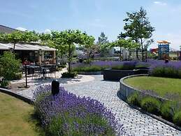 Gorgeous Chalet With Dishwasher in Noordwijk, Near the Sea