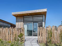 Detached Luxury Lodge near Sea