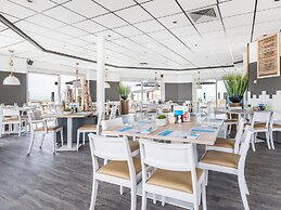 Detached Luxury Lodge near Sea