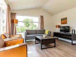 Comfortable Chalet With Dishwasher in Noordwijk