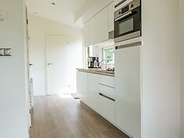 Comfortable Chalet With Dishwasher in Noordwijk