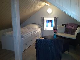 Stately Holiday Home Near the Baltic Sea