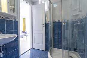 Charming Studio Apartment With Beautiful Panoramic sea View