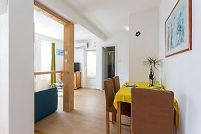 Charming Studio Apartment With Beautiful Panoramic sea View