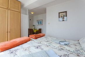 Charming Studio Apartment With Beautiful Panoramic sea View