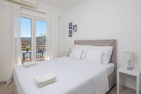 New Beach 4 Star Luxury Apartment 3 Bedrooms 3 Bathrooms, Free Boat Be