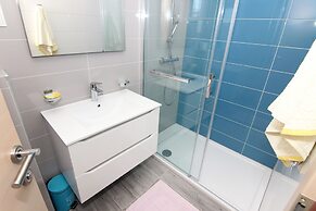 New Beach 4 Star Luxury Apartment 3 Bedrooms 3 Bathrooms, Free Boat Be