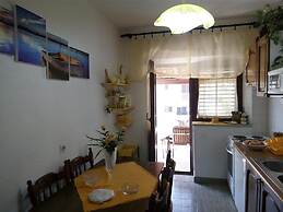 Supetar Central Child-friendly and Dog-friendly Apartment Near Beach