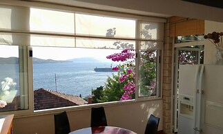 Apartment With Breathtaking sea View