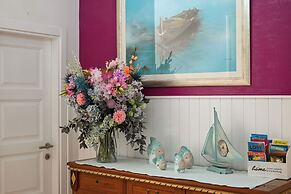 Apartment With Breathtaking sea View