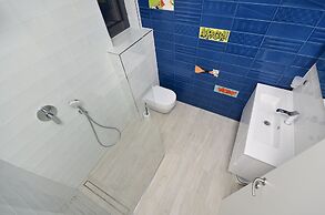 Villa Nina Makarska With Heated Infinity Pool of 33 m2 and Stunning se