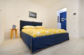 Villa Nina Makarska With Heated Infinity Pool of 33 m2 and Stunning se