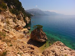 Citybreak Apartman With Private Beach Near Split