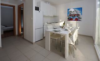 Citybreak Apartman With Private Beach Near Split