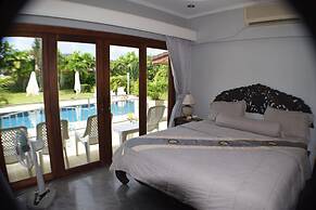 Luxury 4 Bed Pool Villa