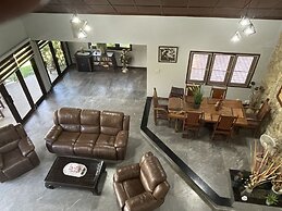 Luxury 4 Bed Pool Villa