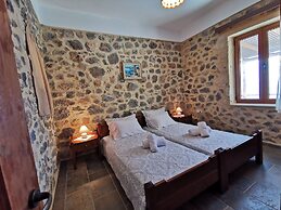 Nefeli's traditional suite no.12