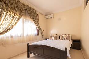 5 Bedroom Holiday Villa Yasmine, Perfect for Family Holidays, Near Bea