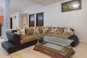 5 Bedroom Holiday Villa Yasmine, Perfect for Family Holidays, Near Bea