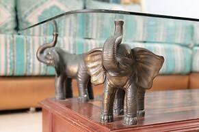 5 Bedroom Holiday Villa Yasmine, Perfect for Family Holidays, Near Bea