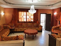 5 Bedroom Holiday Villa Yasmine, Perfect for Family Holidays, Near Bea