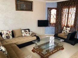 5 Bedroom Holiday Villa Yasmine, Perfect for Family Holidays, Near Bea