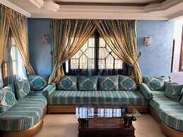 5 Bedroom Holiday Villa Yasmine, Perfect for Family Holidays, Near Bea