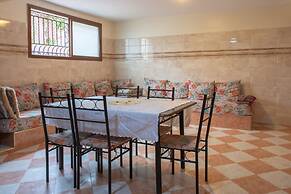 5 Bedroom Holiday Villa Yasmine, Perfect for Family Holidays, Near Bea