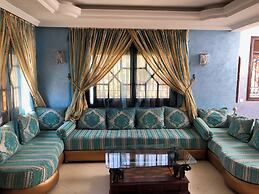 5 Bedroom Holiday Villa Yasmine, Perfect for Family Holidays, Near Bea