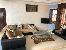 5 Bedroom Holiday Villa Yasmine, Perfect for Family Holidays, Near Bea