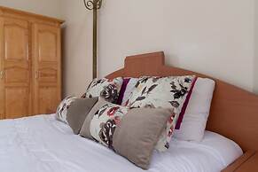 5 Bedroom Holiday Villa Yasmine, Perfect for Family Holidays, Near Bea