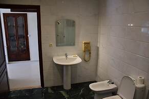 5 Bedroom Holiday Villa Yasmine, Perfect for Family Holidays, Near Bea