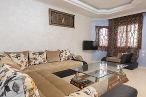 5 Bedroom Holiday Villa Yasmine, Perfect for Family Holidays, Near Bea