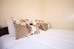 5 Bedroom Holiday Villa Yasmine, Perfect for Family Holidays, Near Bea