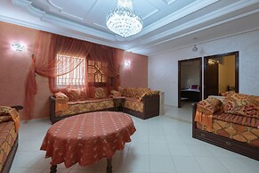 5 Bedroom Holiday Villa Yasmine, Perfect for Family Holidays, Near Bea