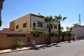 5 Bedroom Holiday Villa Yasmine, Perfect for Family Holidays, Near Bea
