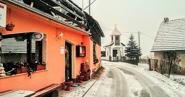 Room in Studio - Vacation in Croatia's Countryside